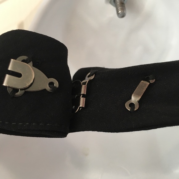 Unique Vintage Criss Cross Bodice Dress - Picture 3 of 3